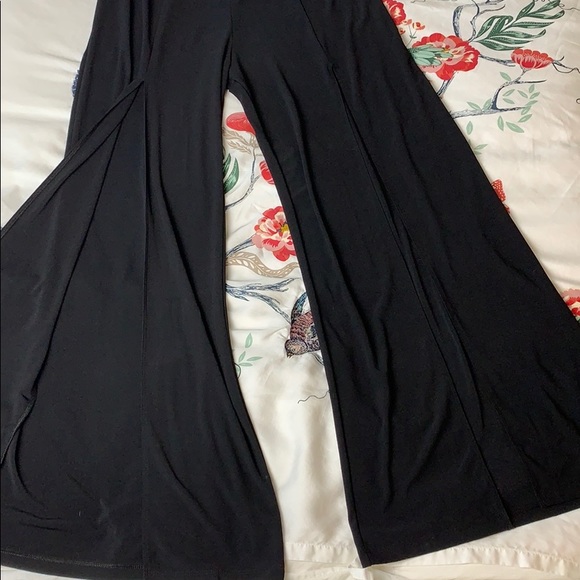 GUESS |  BODYSUIT - Picture 2 of 9